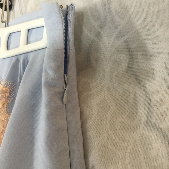 NWOT English Rose Lace Applique Mini Skirt - Picture 3 of 6